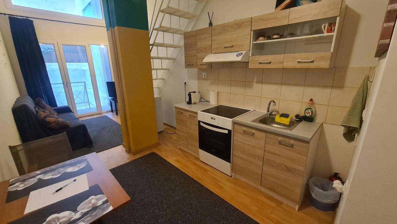 Ferienwohnung Cozy Mezonette Near City Center Athens Near Metro Station Exterior foto